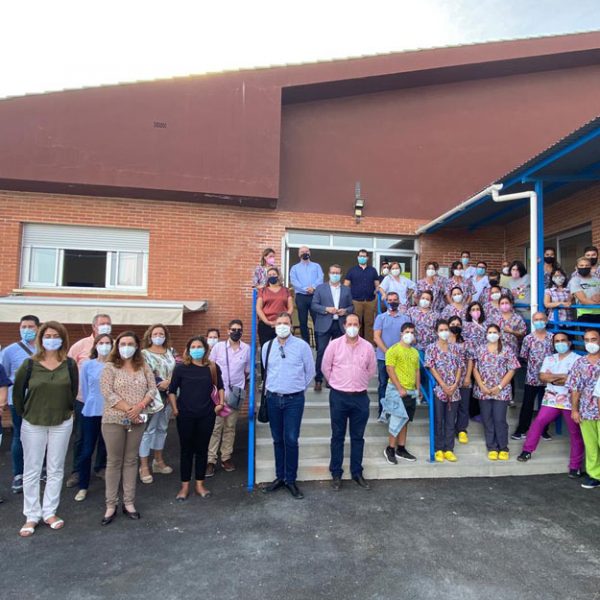L’EDIL DE SANITAT I BENESTAR SOCIAL, JOSÉ LUÍS LEÓN, VISITA LES NOVES INSTAL.LACIONS DEL COL.LEGI D’EDUCACIÓ ESPECIAL «EL SECANET»
