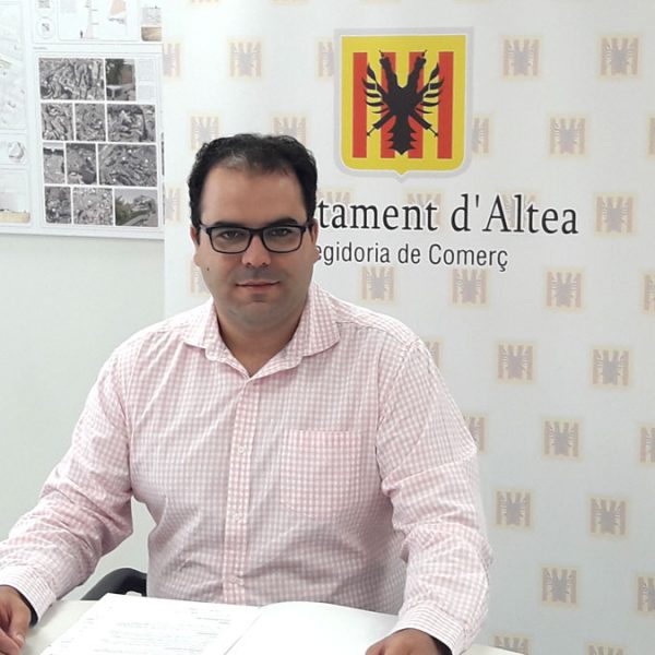 LA REGIDORIA DE COMERÇ POSA UNA PANTALLA LED A DISPOSICIÓ DE LES EMPRESES LOCALS PER A QUE PUGUEN PUBLICITARSE