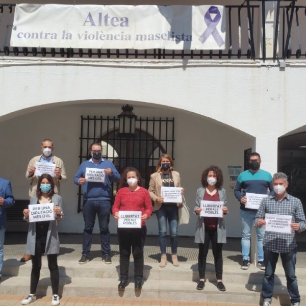 AVUÍ EL PSPV-PSOE ALTEA ES SUMA A LA PROTESTA PER LA GESTIÓ DE LA DIPUTACIÓ D’ALACANT PRESIDIDA PEL PP QUE DEIXA A LA MARINA BAIXA SENSE REBRE 8,1 MILIONS D’EUROS
