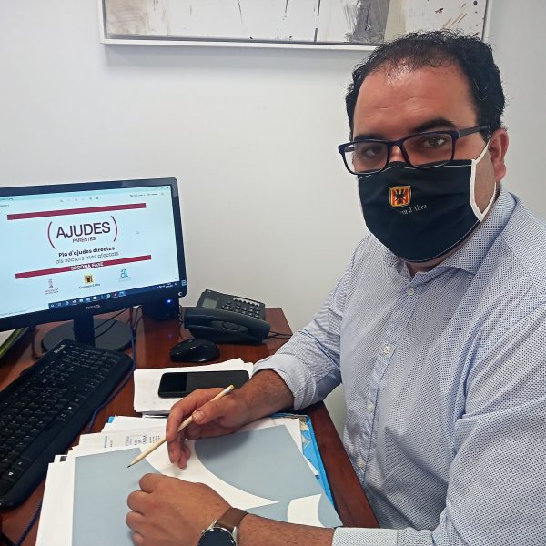 EL REGIDOR DE COMERÇ RECORDA QUE EL II PLA PARÈNTESI POT SOL.LICITAR-HO QUALSEVOL AUTÒNOM D’ALTEA INDEPENDENTMENT DE LA SEVA ACTIVITAT