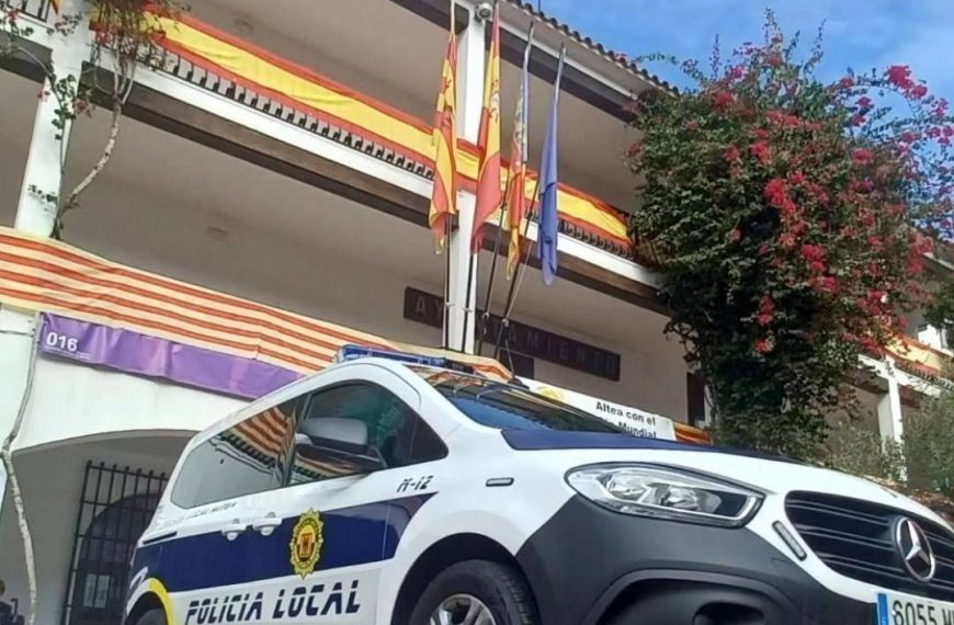 La Policia Local d’Altea compta amb un nou vehicle que substitueix a l’antic destinat a Atestats